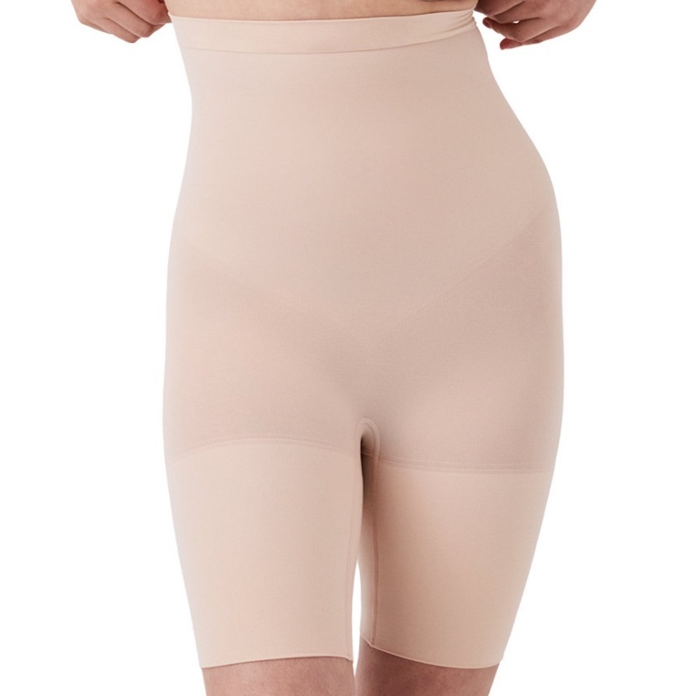 Spanx Shaping Hi Waisted Short